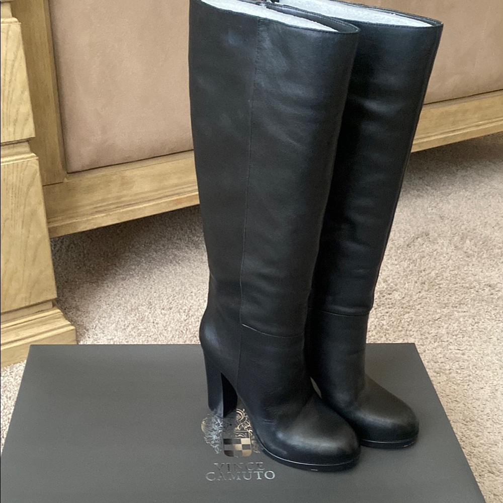 Vince Camuto Black Women's Knee-High Boots 
Pre-loved,I used them only once,